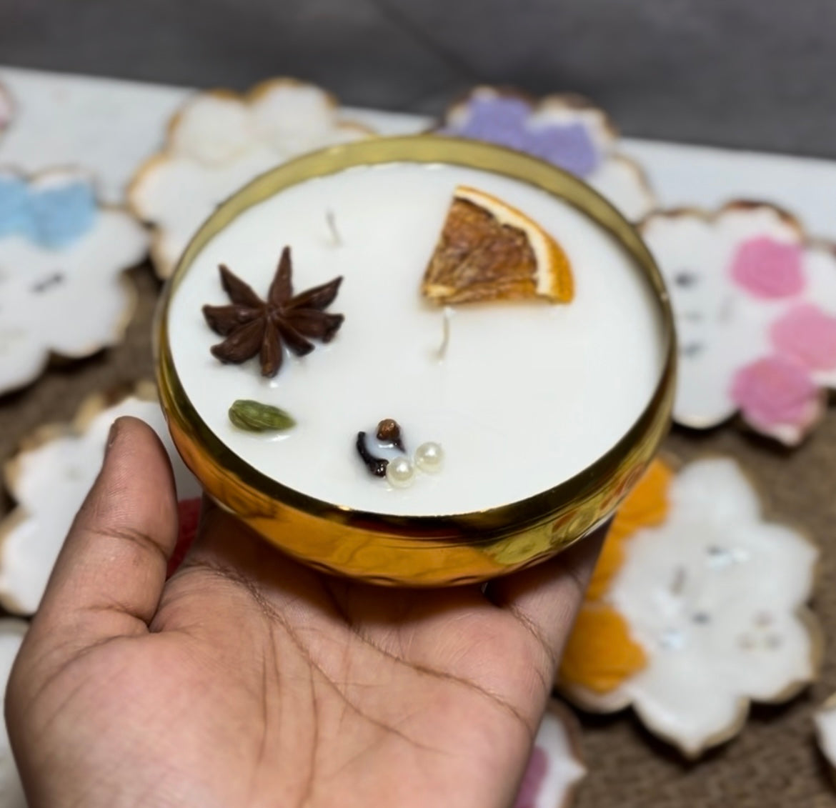 Golden hammered urli